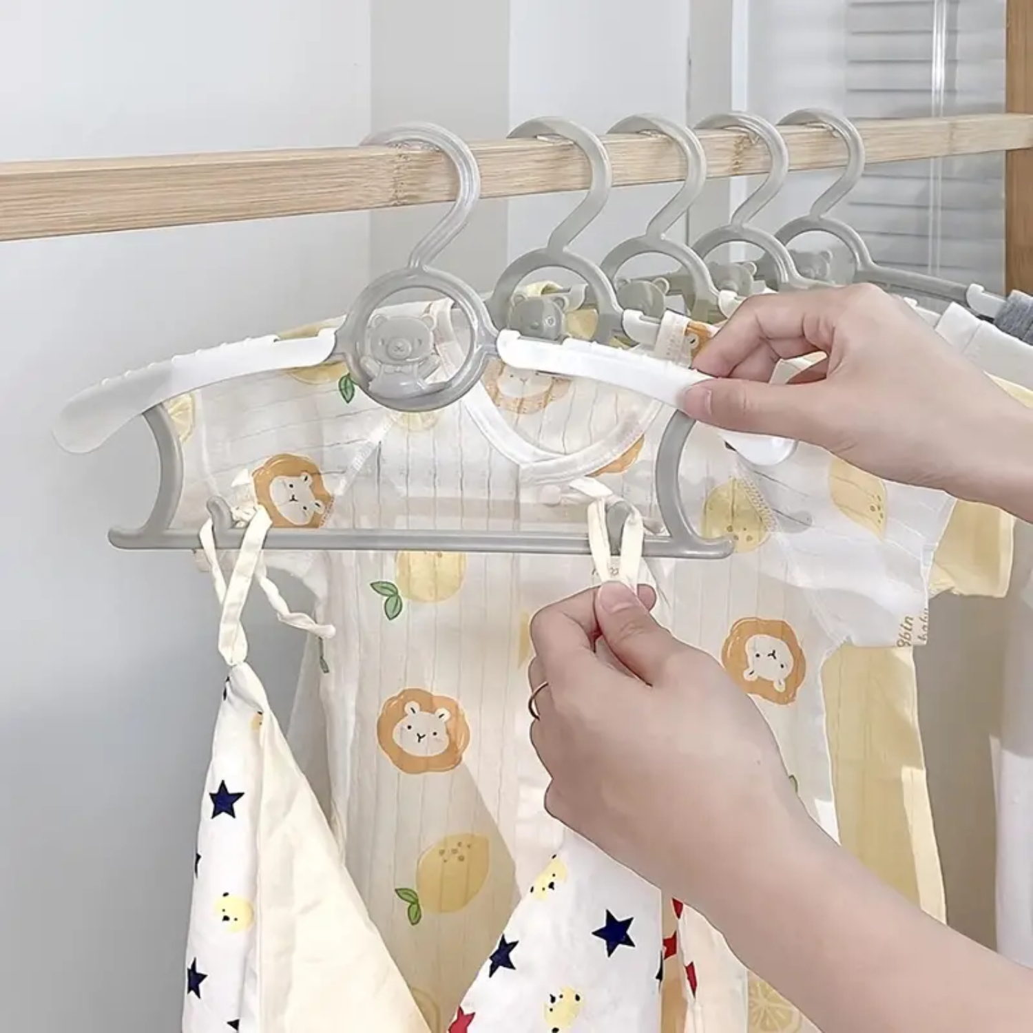 Adorable Non-Slip Set of 5 Sli - Baby Nursery Hangers review and price